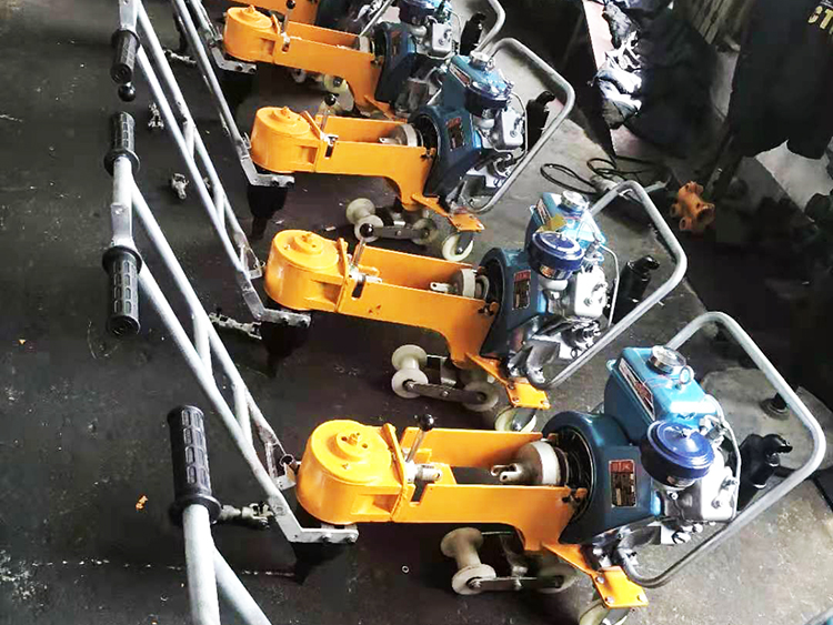 NLB-300型單頭内燃螺(luó)栓扳手 