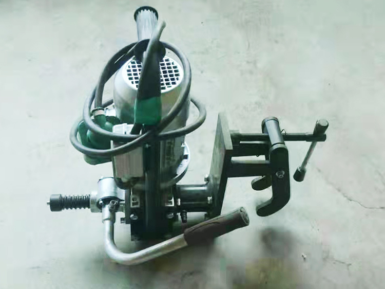 DZG-31型電(dian)動空心(xīn)鋼軌鑽(zuan)孔機 