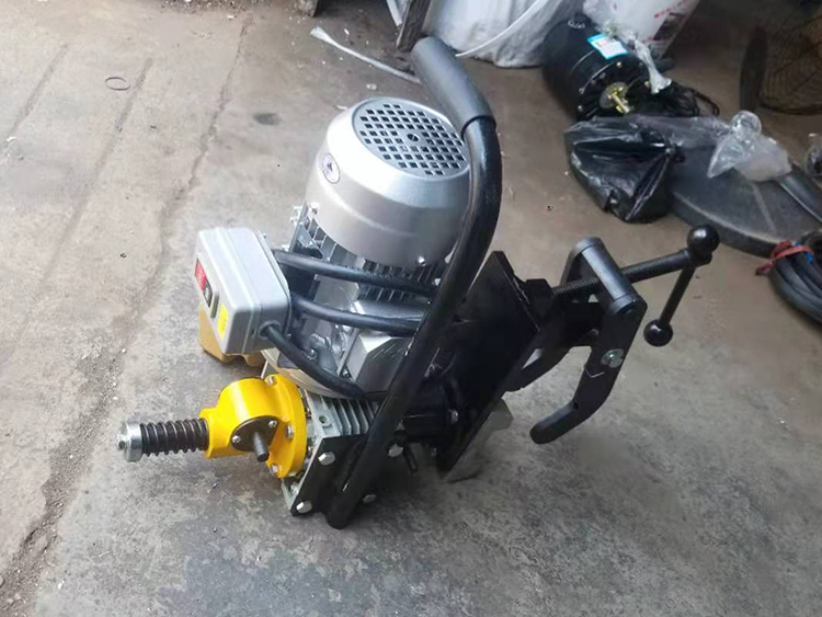 DZG-31型電動(dong)空心鋼軌鑽孔機(jī)