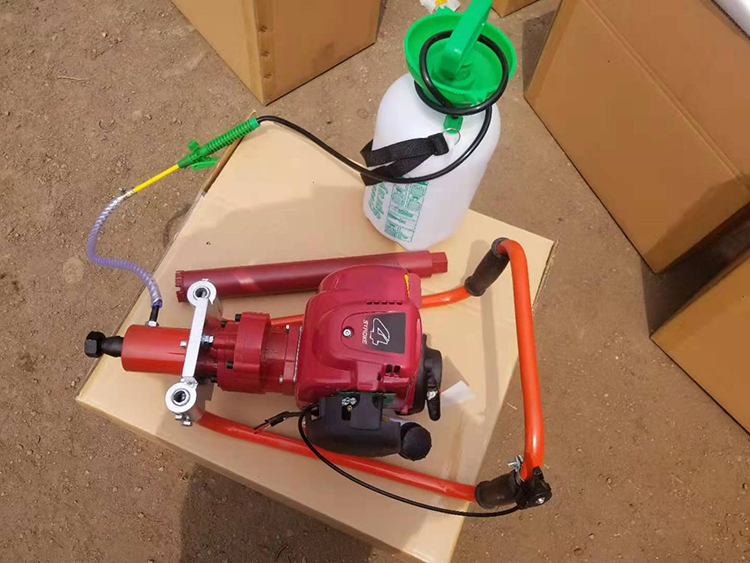 NLQ-45型内燃砼枕螺(luó)栓鑽取機